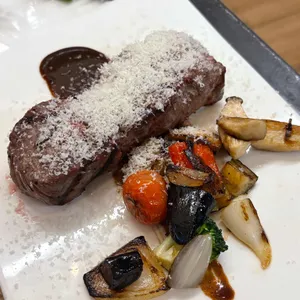 모힝 대표 사진