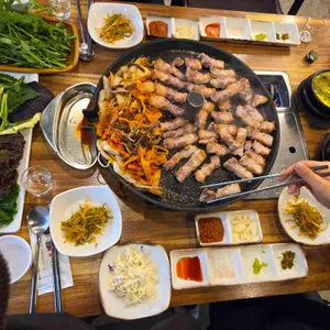 미나리쌈겹살 대표 사진