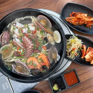 항아리해물칼국수 사진 1