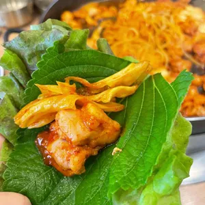 강원닭갈비수제막국수 대표 사진
