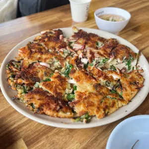 먹어야산다 대표 사진