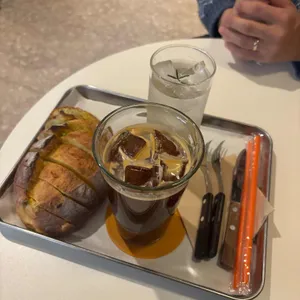 앤드원 대표 사진