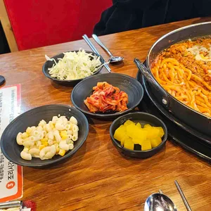 유가네닭갈비 대표 사진