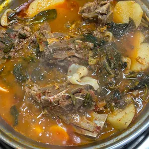 실가루통마늘감자탕 사진 1