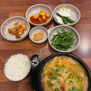 해운대합천돼지국밥 대표 사진