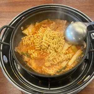 여유돼지 대표 사진