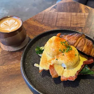 18메이스트릿 대표 사진