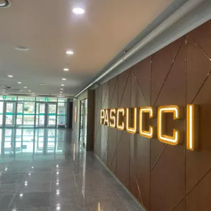 파스쿠찌 대표 사진