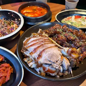 더맛있는족발보쌈 사진