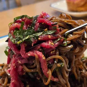 육회바른연어 대표 사진