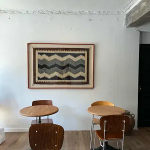 허스밴즈 대표 사진