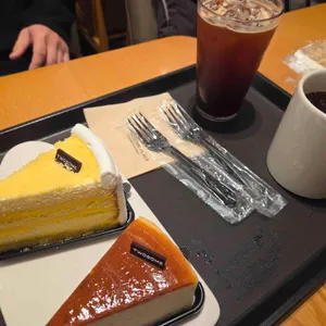 투썸플레이스 인천연수역점 사진