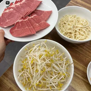 등촌샤브칼국수 대표 사진