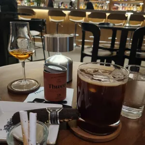 쓰윗 대표 사진