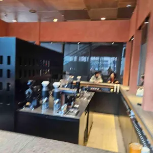 컨플릭트 스토어 대표 사진