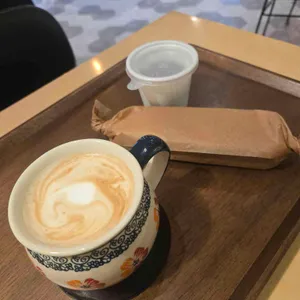 카페브루더 대표 사진