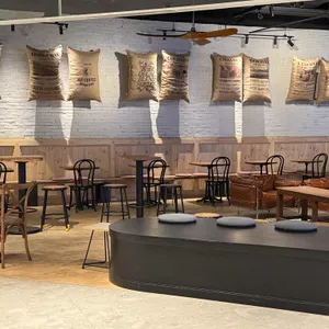 히트커피로스터스 대표 사진