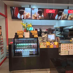 퀴즈노스 리뷰 사진