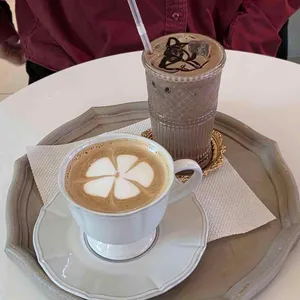 아티스타 대표 사진