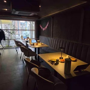 오사 대표 사진