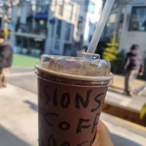 비전스트롤 연희 로스터리 대표 사진