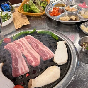 돈이랑으뜸참숯 대표 사진