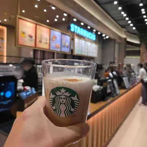 스타벅스 대표 사진