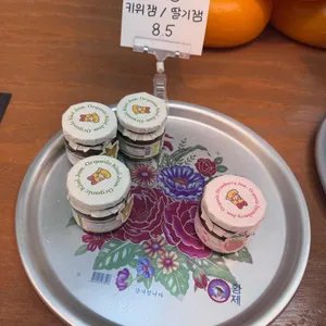 우유창고 대표 사진