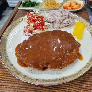 24시 누름돌 김치찌개 돈까스 대표 사진