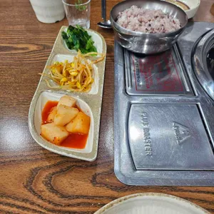 24시 누름돌 김치찌개 돈까스 대표 사진
