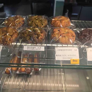 북카페 눈 리뷰 사진