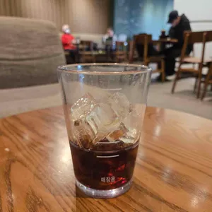 스타벅스 대표 사진