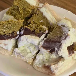 이즈더네임 대표 사진