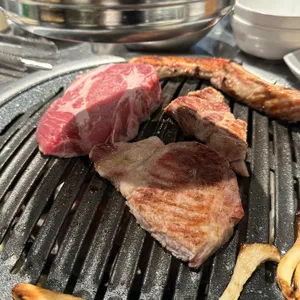 천우돈 대표 사진