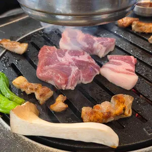 빽돈 대표 사진