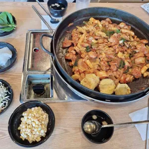 홍춘천치즈닭갈비 사진 2