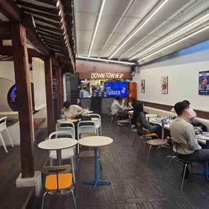 다운타우너 대표 사진