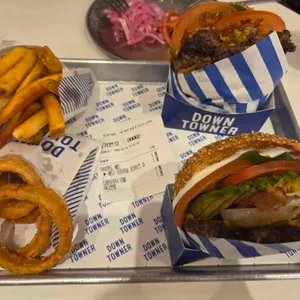 다운타우너 리뷰 사진