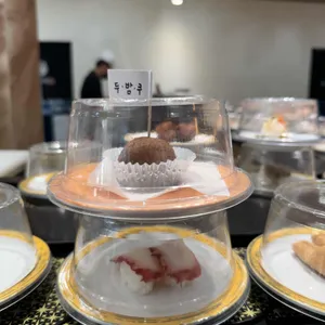 스시우메회전초밥 사진