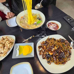 친친차이나 사진