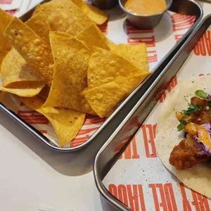 레이델타코 대표 사진