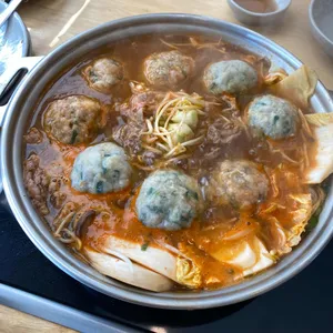 본가 만두전골전문점 대표 사진