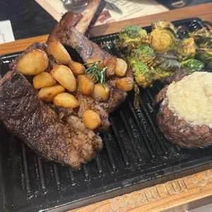 매드포갈릭 안성스타필드점(with 카페리피) 대표 사진