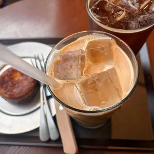 디피 대표 사진