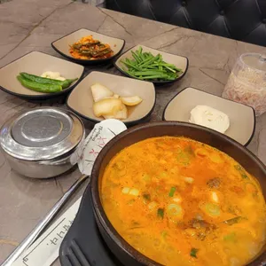 더진국 돼지국밥 냉면 대표 사진