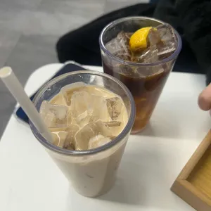 블루샥 대표 사진