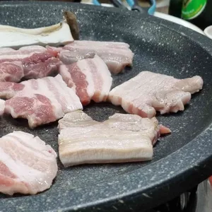더멍네삼겹살 사진