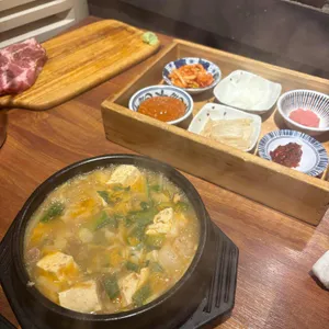 더바른식당 대표 사진