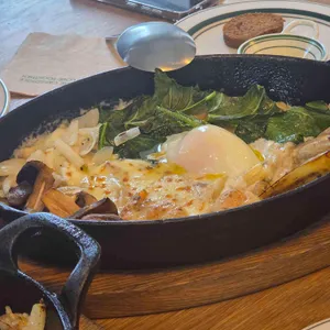 캐서롤 앤 모어 대표 사진