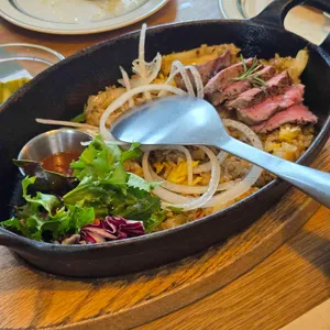 캐서롤 앤 모어 대표 사진